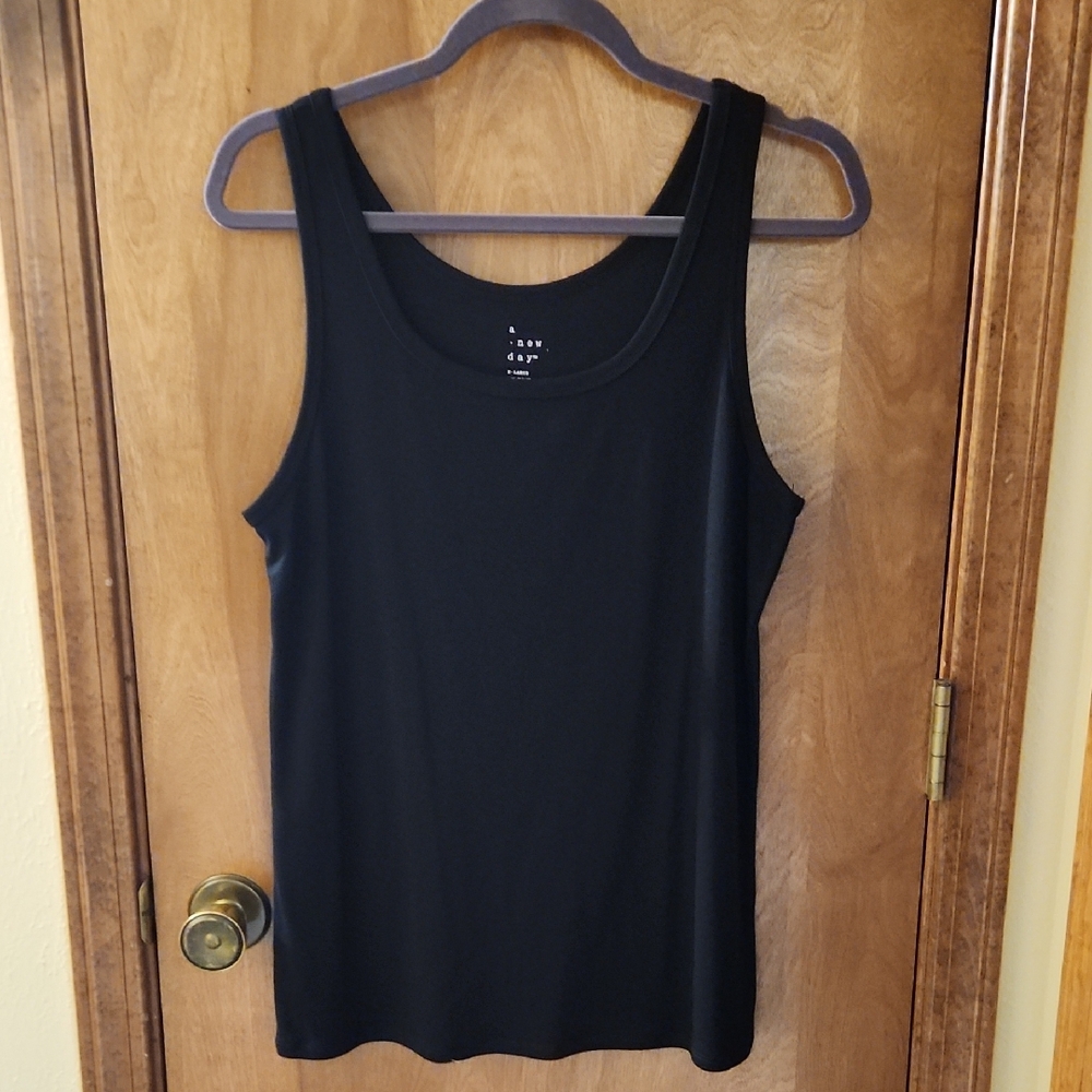 Black Sleeveless Tank Top